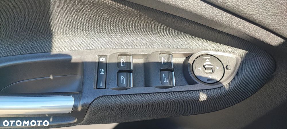 Ford C-MAX 1.5 EcoBoost Start-Stop-System Titanium - 24