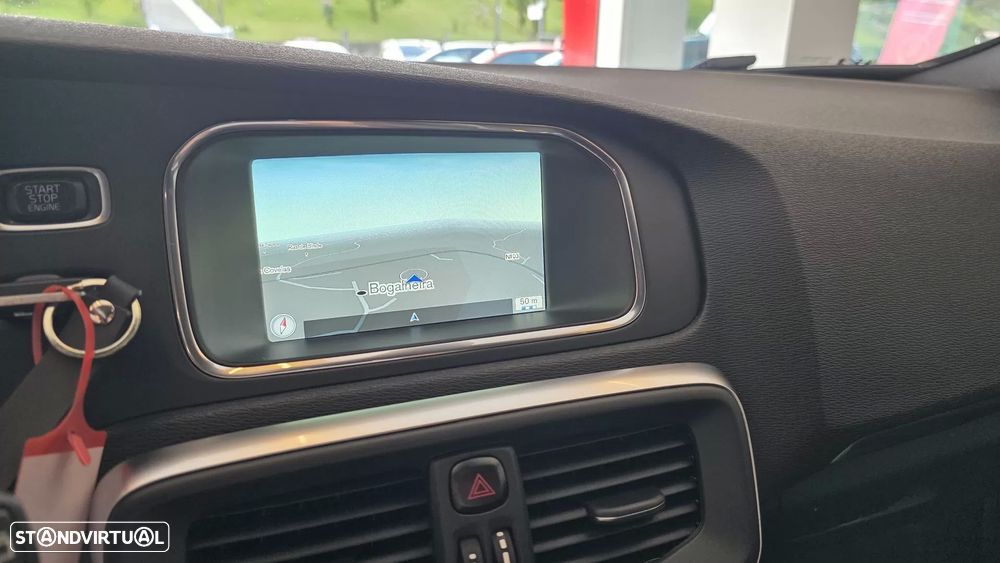 Volvo V40 2.0 D2 R-Design - 31