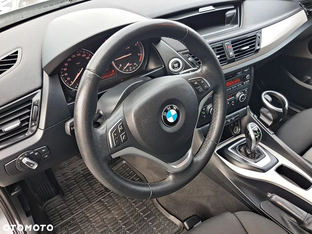 BMW X1 xDrive18d - 13