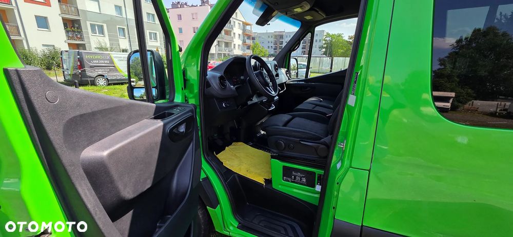 Mercedes-Benz Sprinter 907.221 - 20