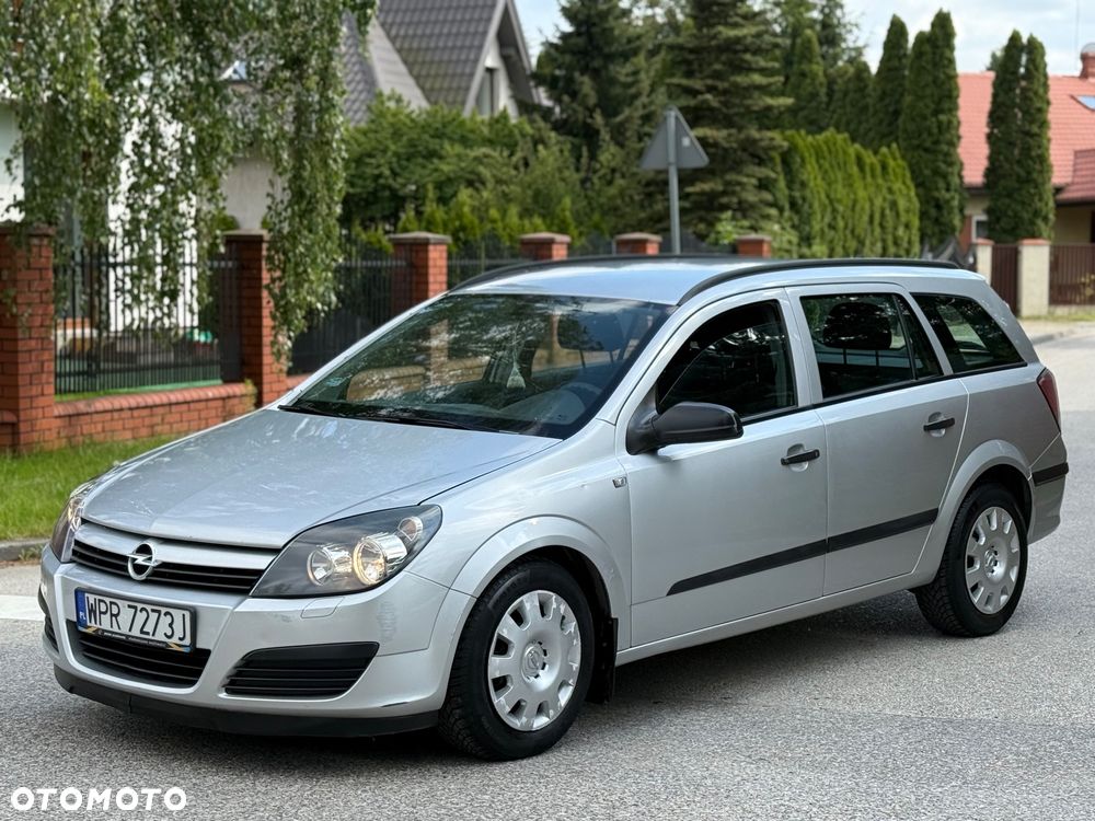 Opel Astra 1.6 Caravan - 8