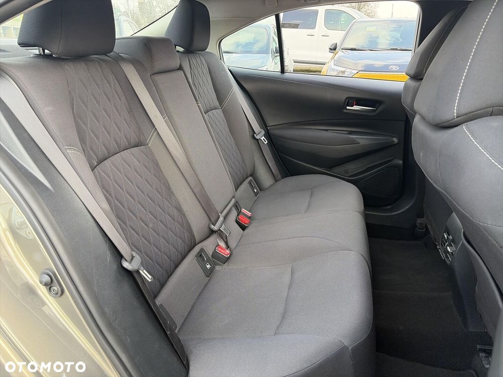 Toyota Corolla - 22
