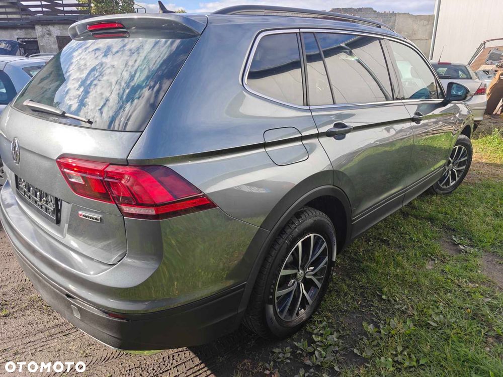 Volkswagen Tiguan - 4
