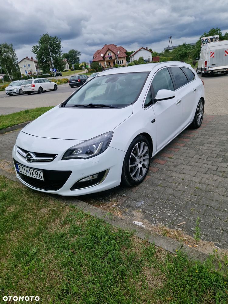 Opel Astra 2.0 CDTI DPF SportsTourer Edition - 4