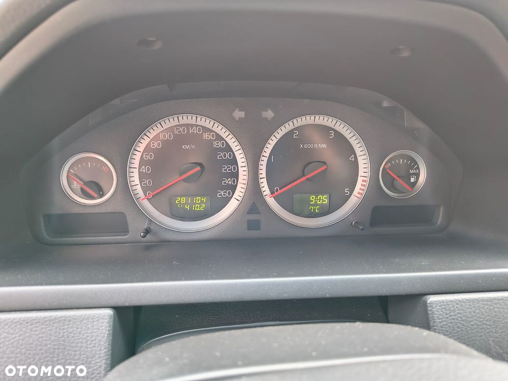 Volvo XC 90 D5 Edition - 9