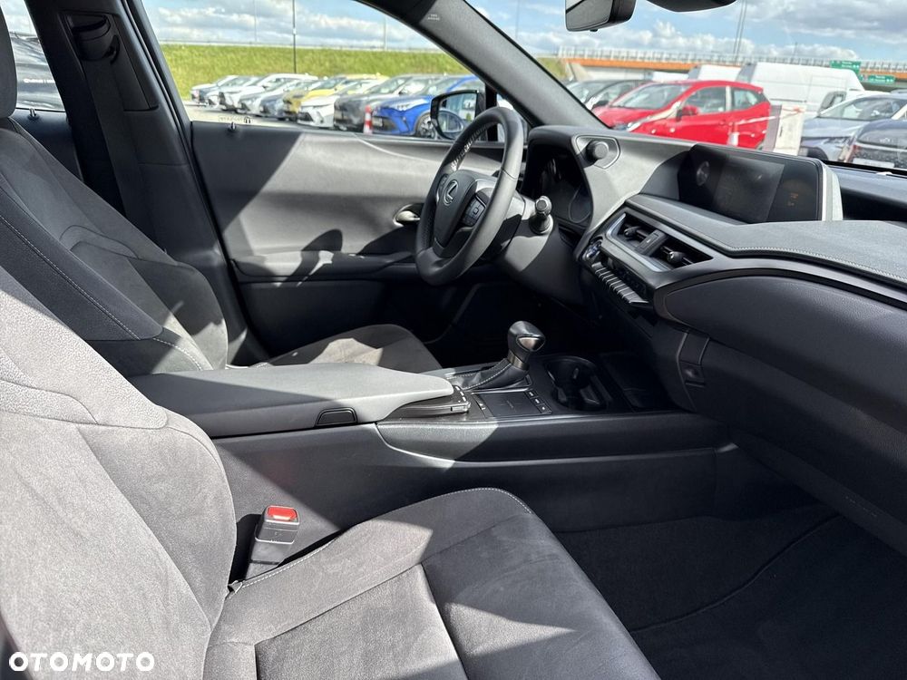 Lexus UX 250h GPF Business Edition 2WD - 22