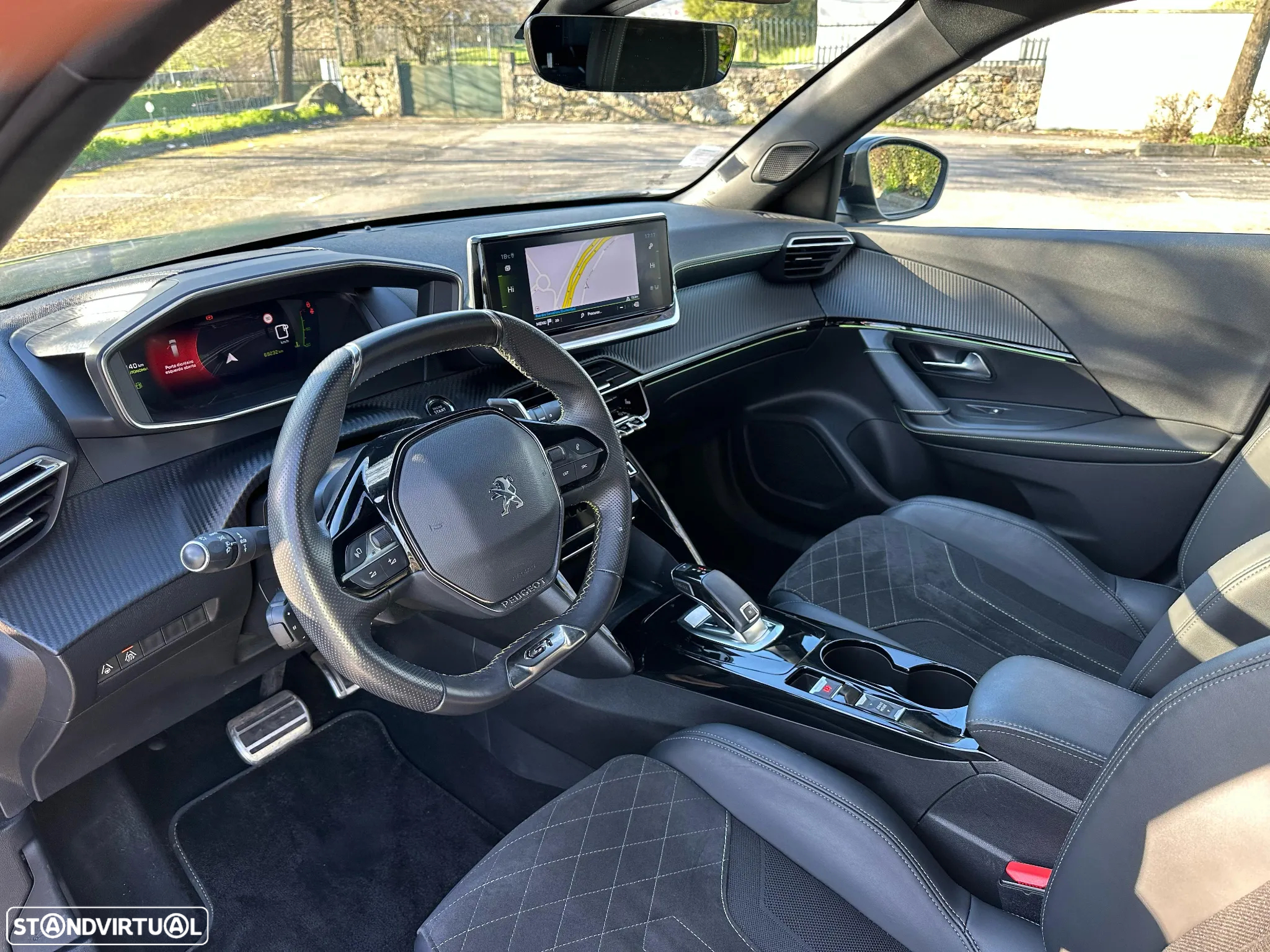 Peugeot 2008 PureTech 155 EAT8 GT Pack - 8