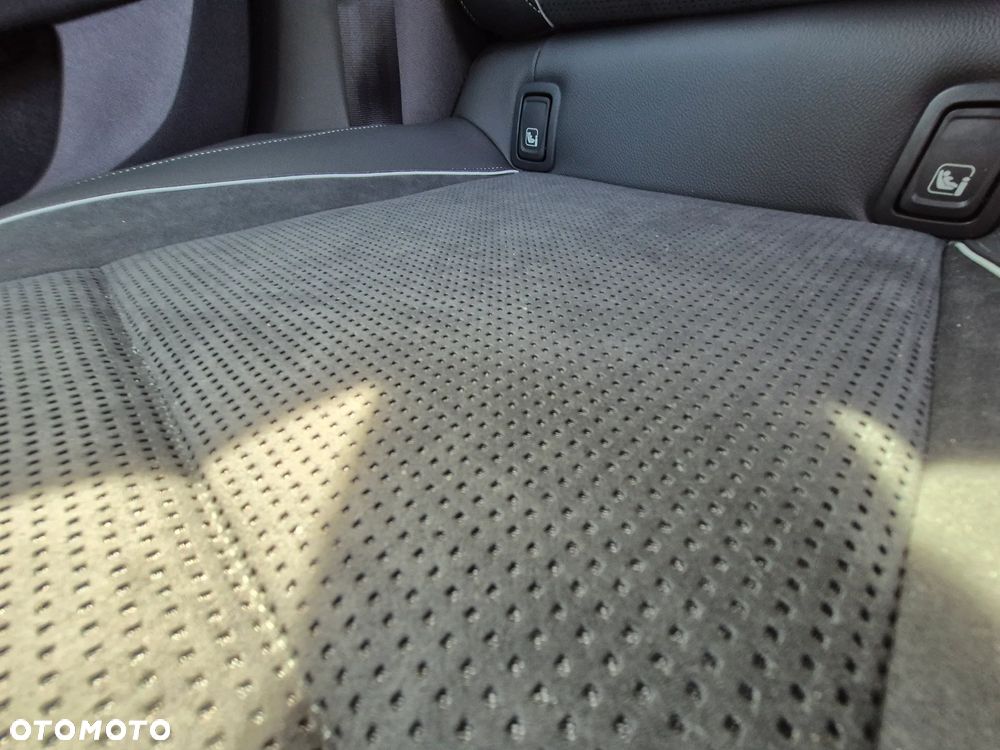 Skoda Superb 2.0 TDI SCR 4x4 Sportline DSG - 17