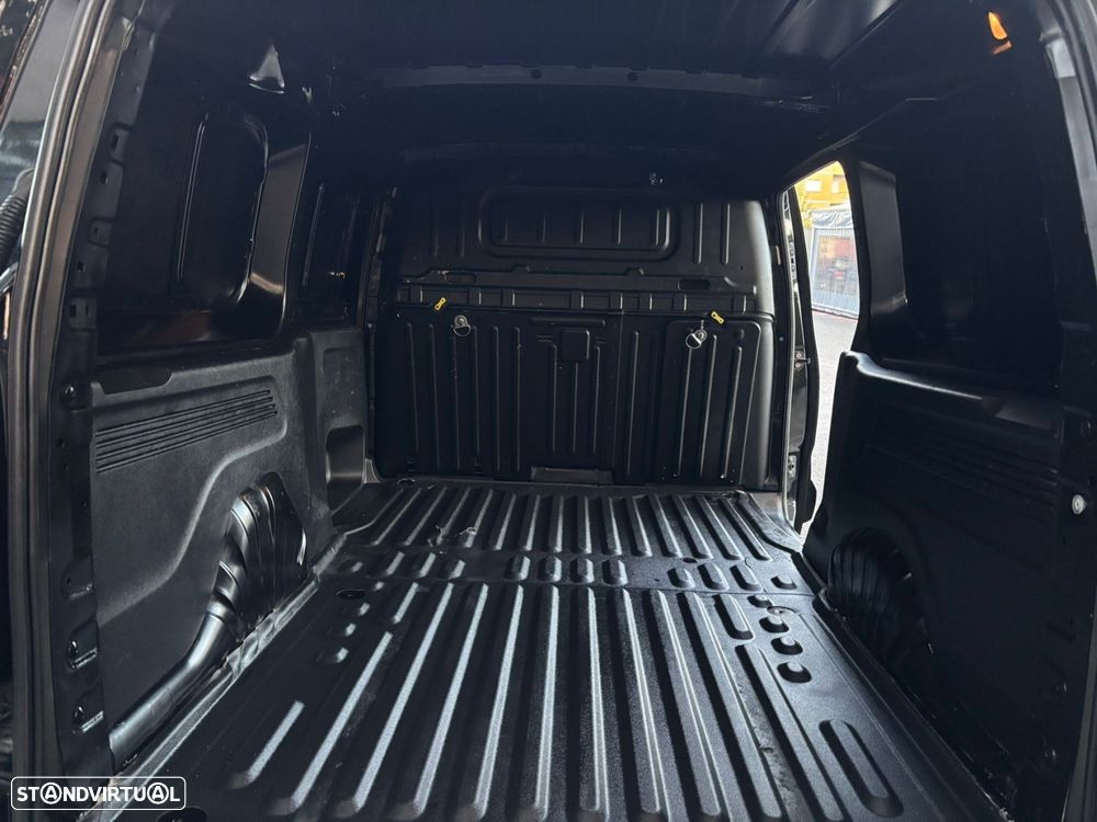 Peugeot Partner 1.5 BlueHDi Asphalt Longa EAT8 - 17