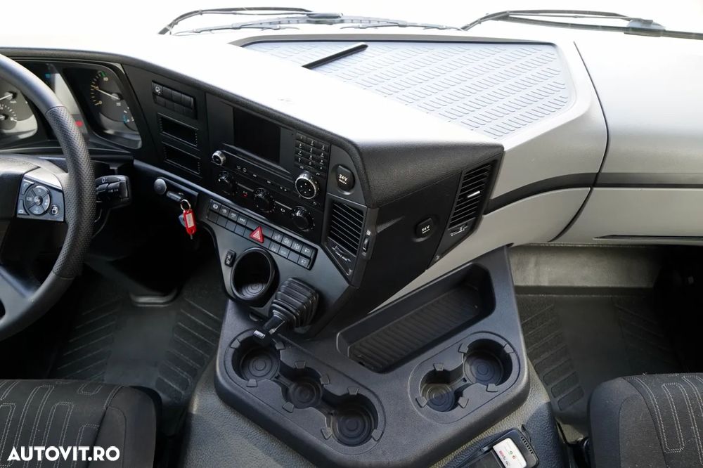Mercedes-Benz ANTOS 2536 / 6x2 / PUNTE RIDICATĂ / PUNTE DIRECȚIE / HDS HIAB 144bs-2 Hiduo / ROTARE / TELECOMANDĂ - 30