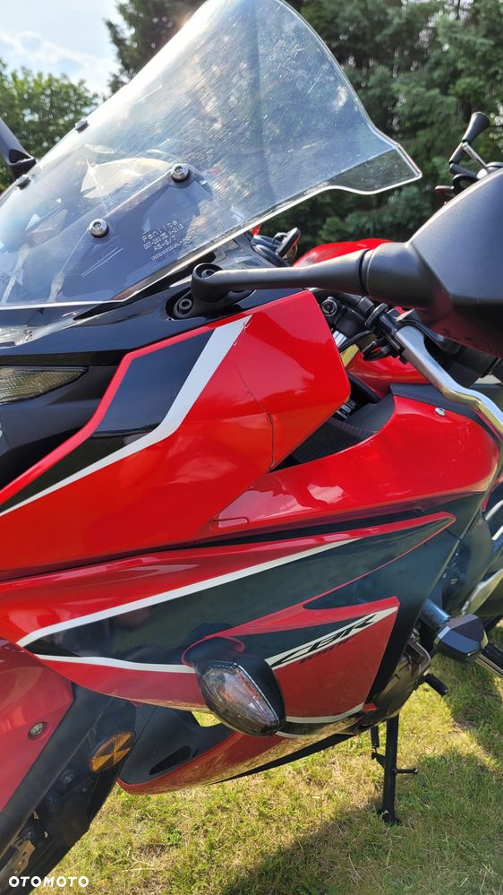Honda CBR - 15