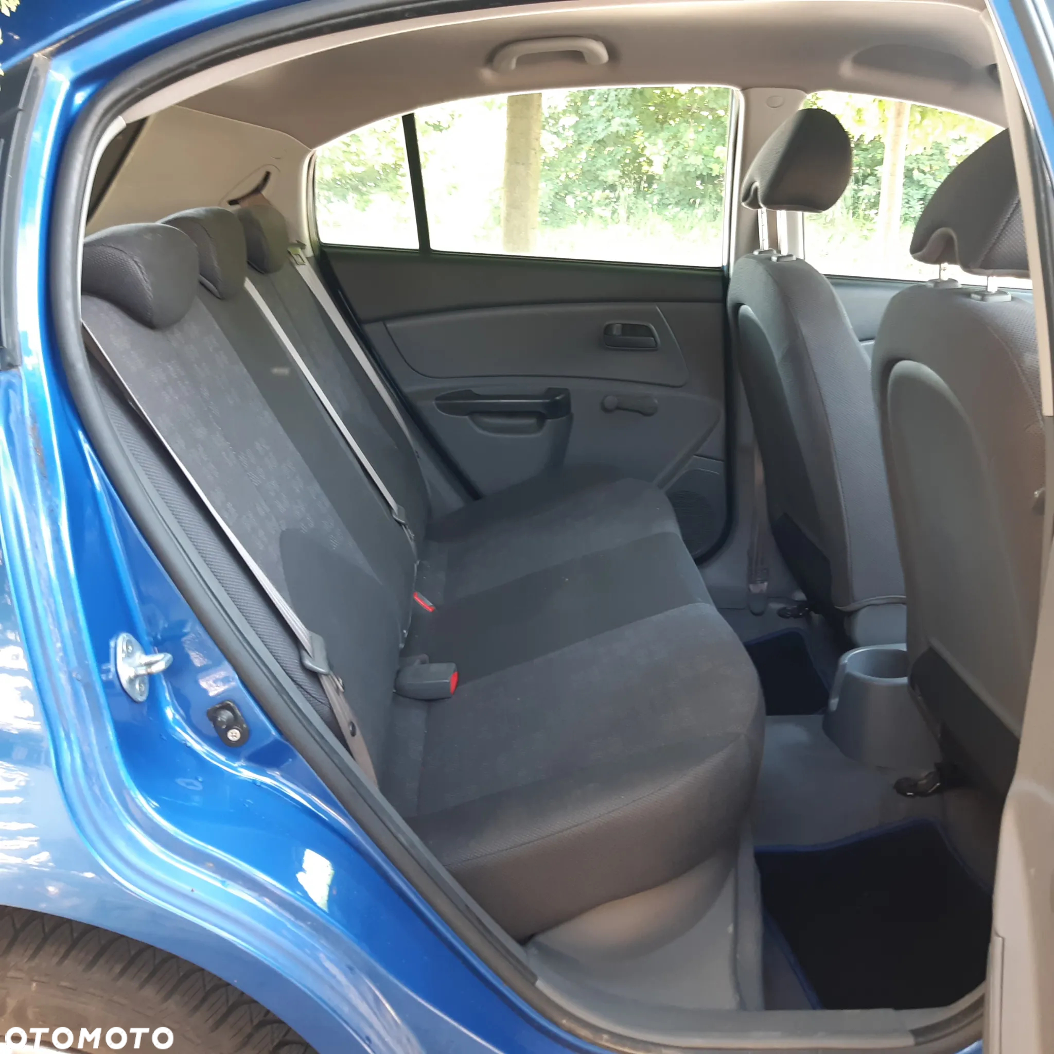 Kia Rio 1.2 Attract - 12