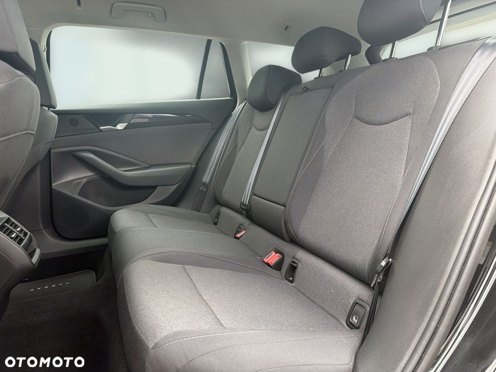 Volkswagen Passat Variant - 31