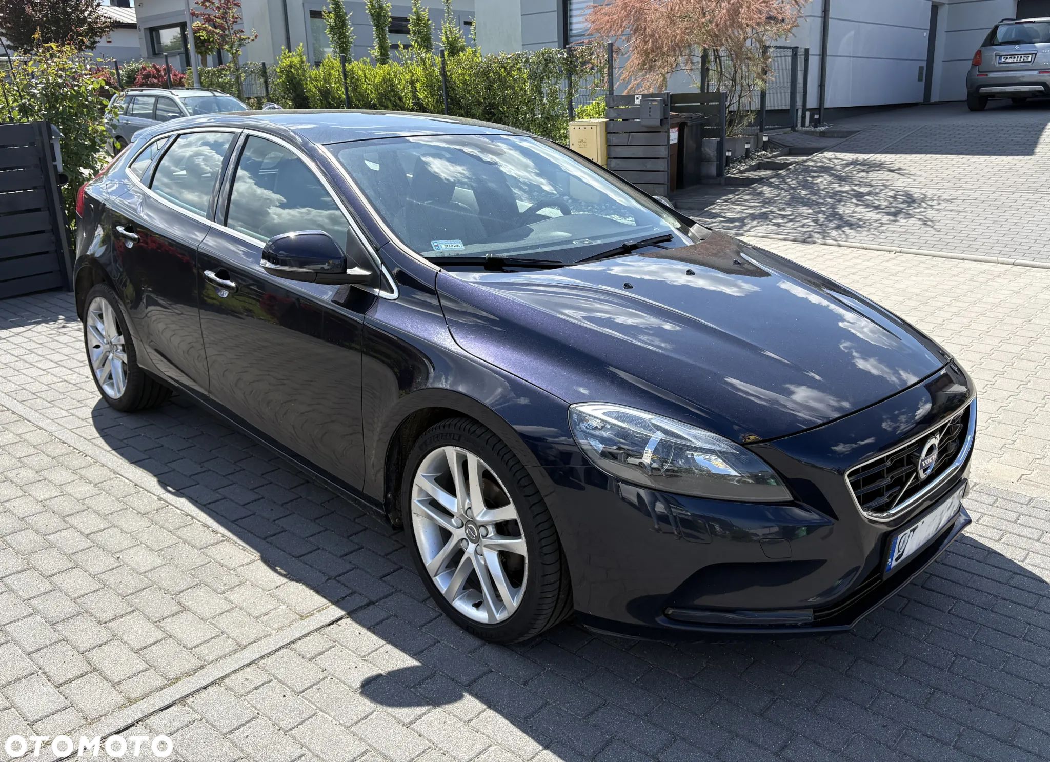 Volvo V40 D2 Drive-E Momentum - 1