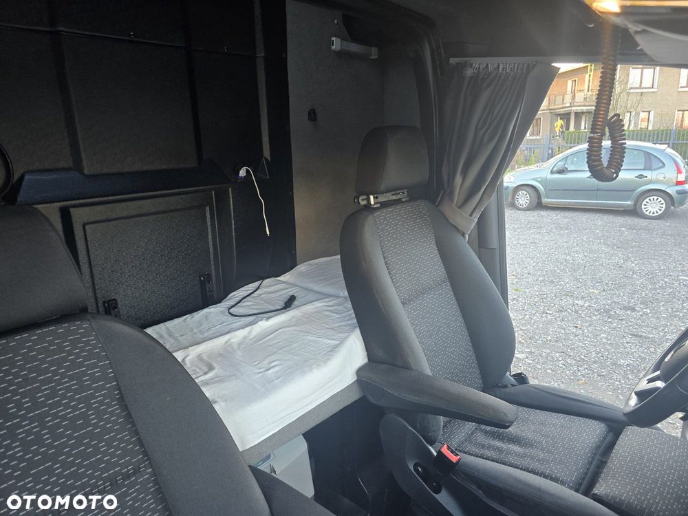 Mercedes-Benz SPRINTER - 3