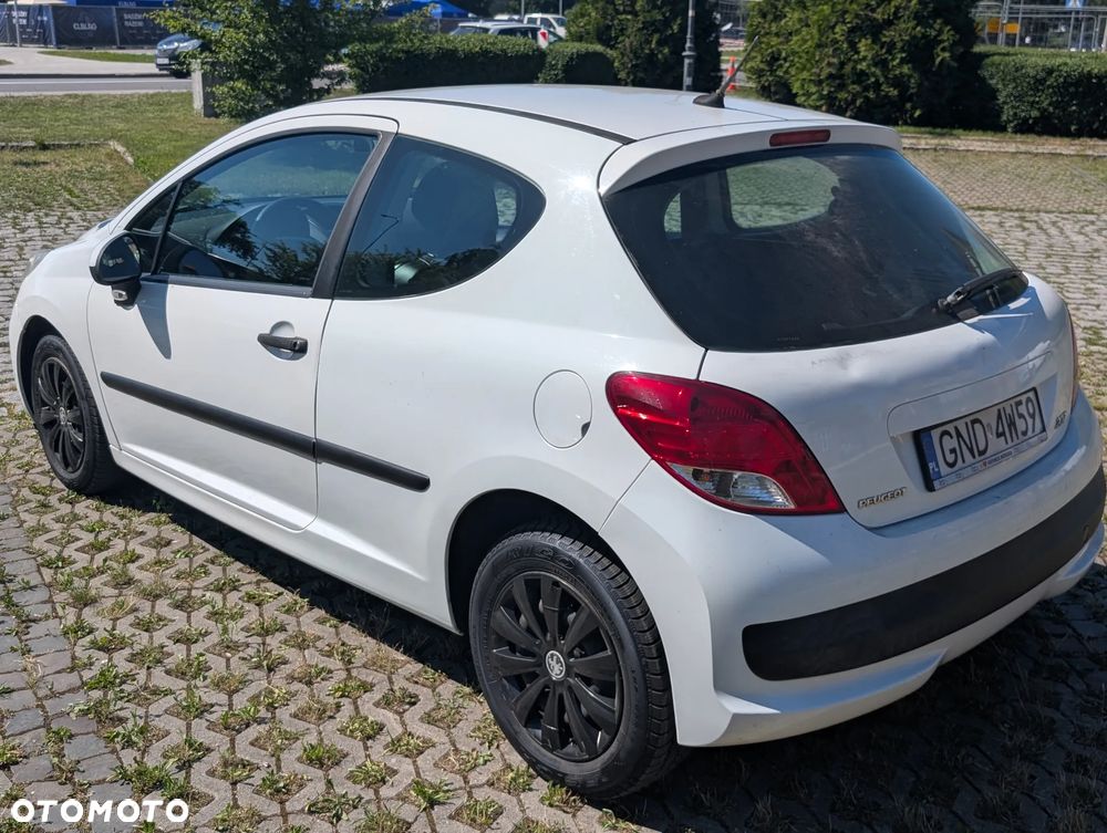 Peugeot 207 1.4 HDi Trendy - 12
