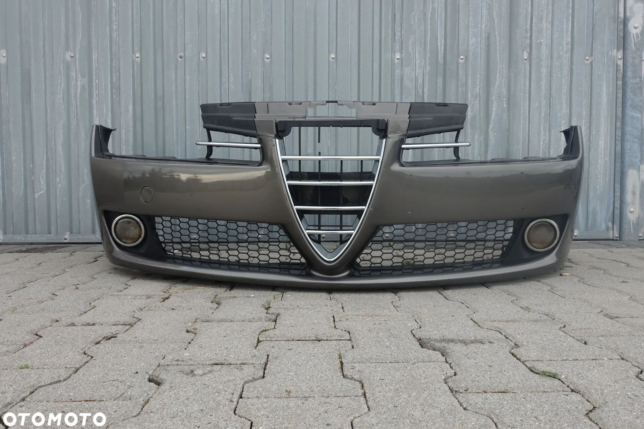 ZDERZAK PRZEDNI ALFA ROMEO 159  568/A - 1
