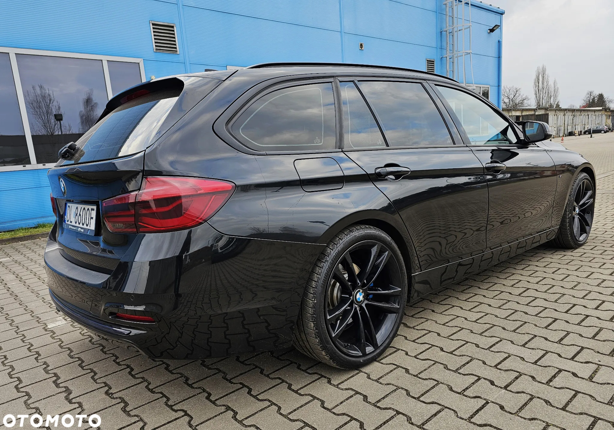 BMW Seria 3 320d Sport Line - 5