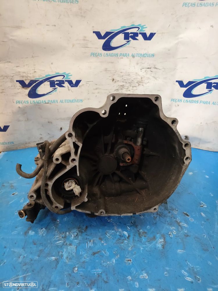 Caixa de velocidades Nissan Almera N15 2.0 D - 3