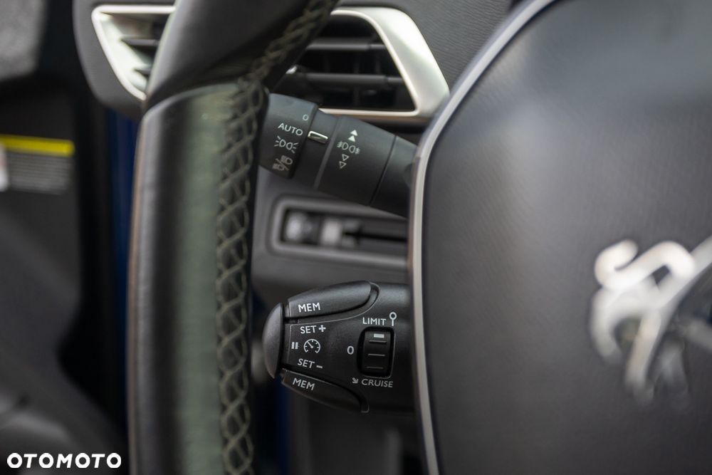 Peugeot 3008 HDi 150 Allure - 22