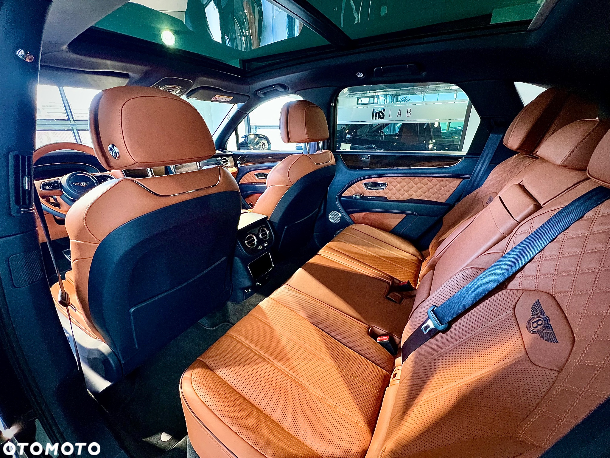 Bentley Bentayga - 7
