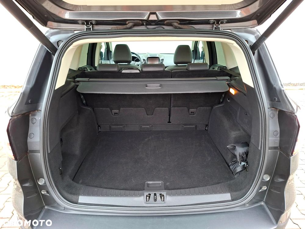 Ford Kuga 2.0 TDCi AWD Titanium - 22