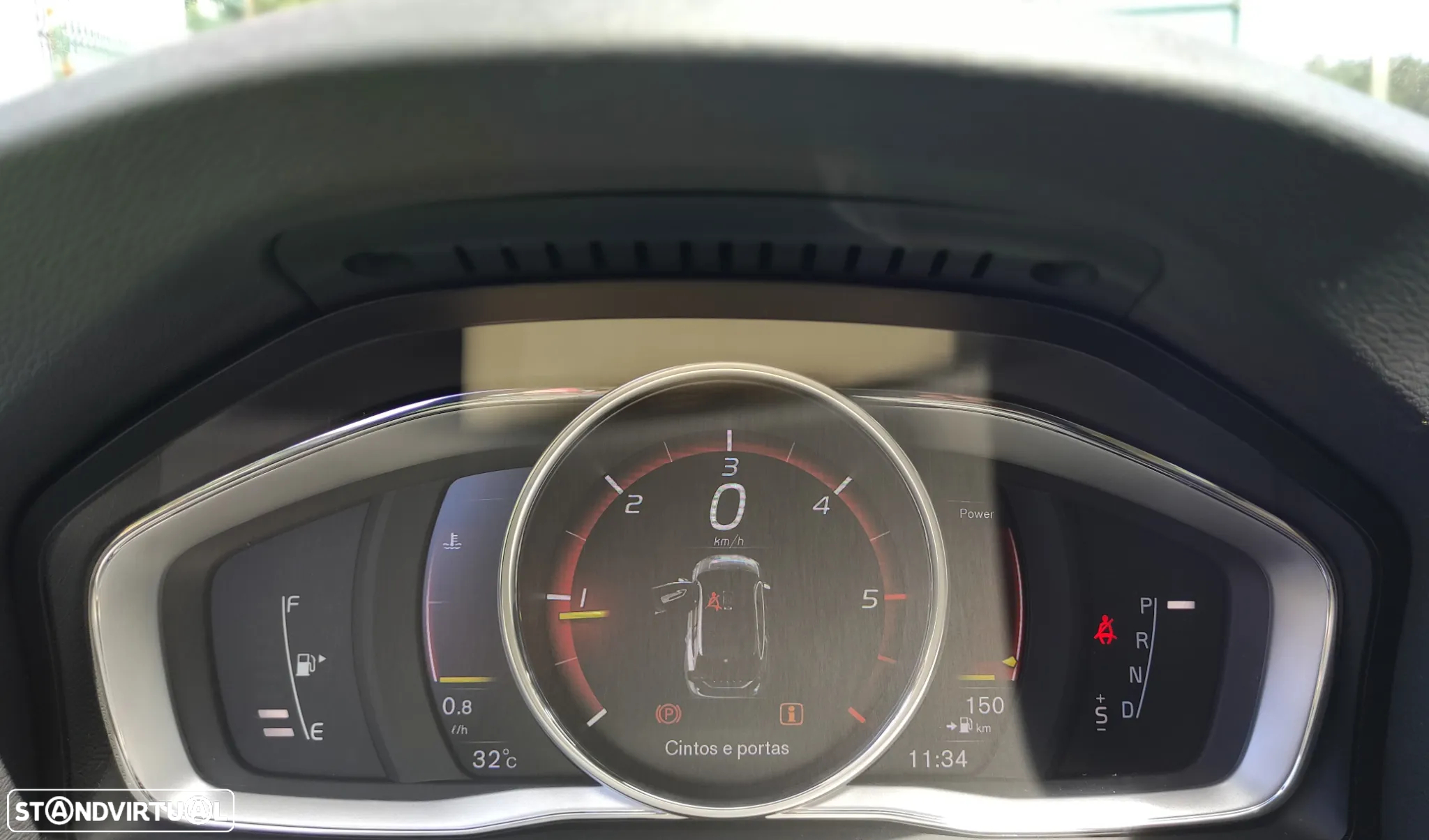 Volvo V60 2.0 D3 Summum Geartronic - 28