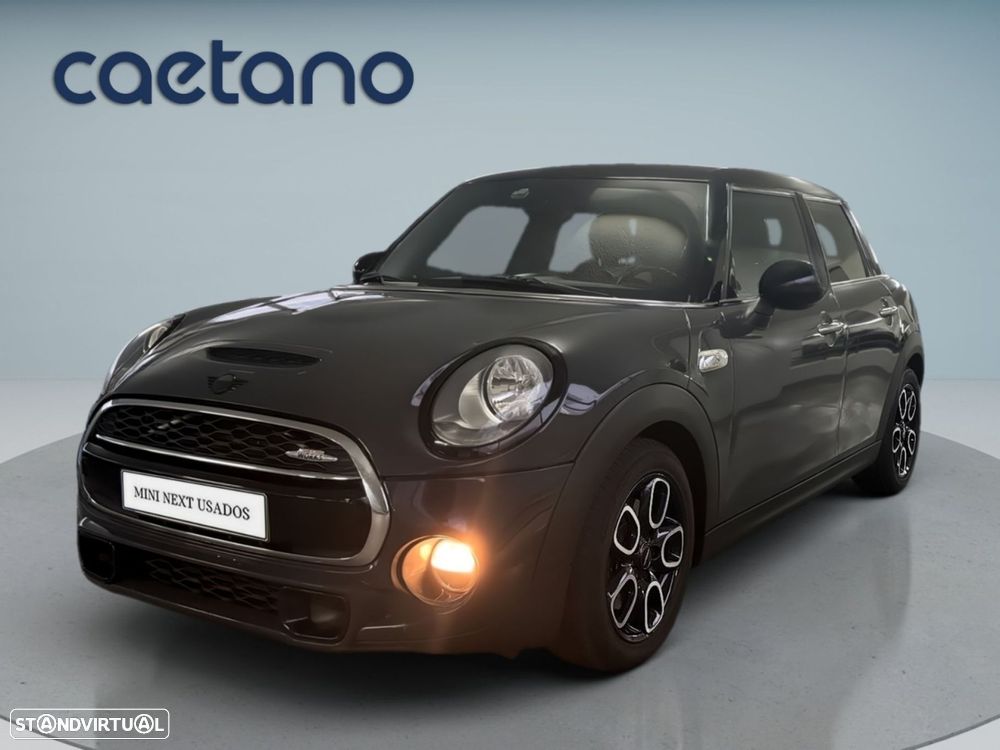 MINI 5 Portas Cooper SD Auto Desportiva - 2
