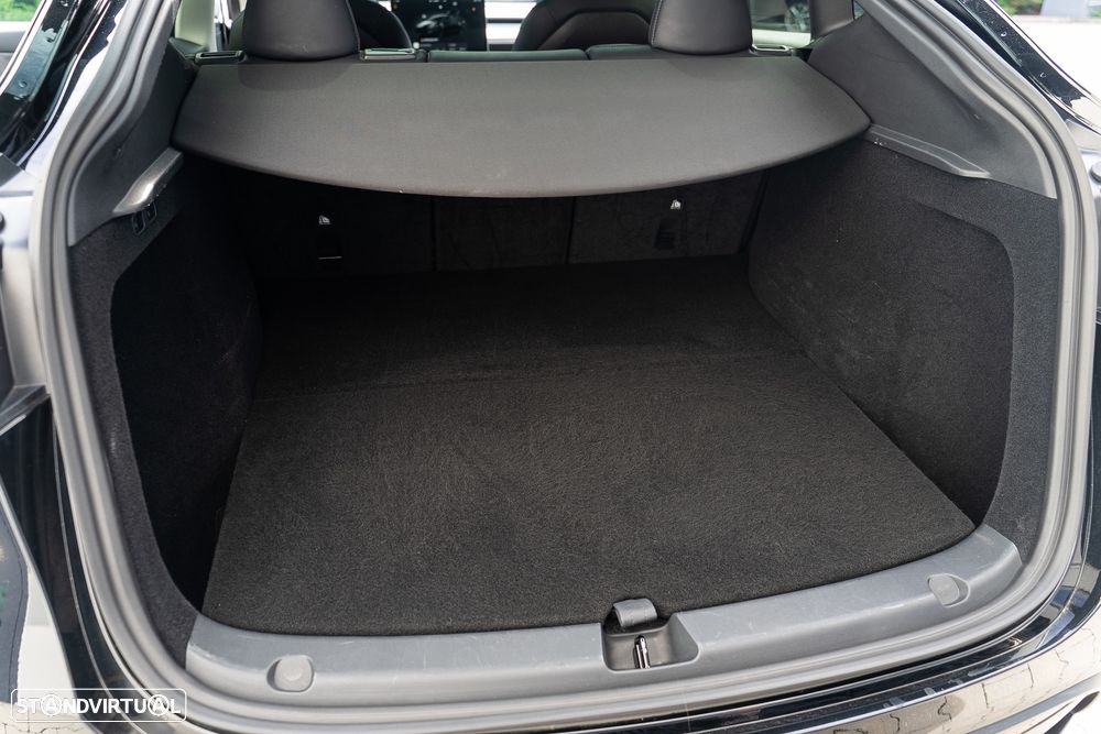 Tesla Model Y Performance Dual Motor AWD - 15