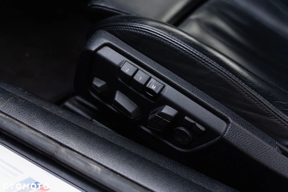 BMW Seria 6 650i xDrive - 16