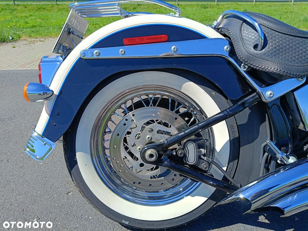 Harley-Davidson Softail Deluxe - 6