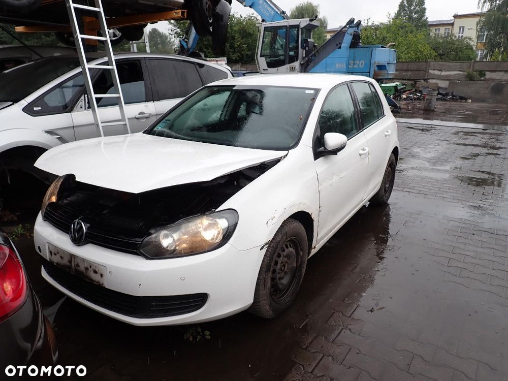 CZĘŚCI - Vw Golf VI 6 1,4 TSI 122KM CAXA HB 5D 6B MCB lakier LB9A 2009r. INDEX - 10276