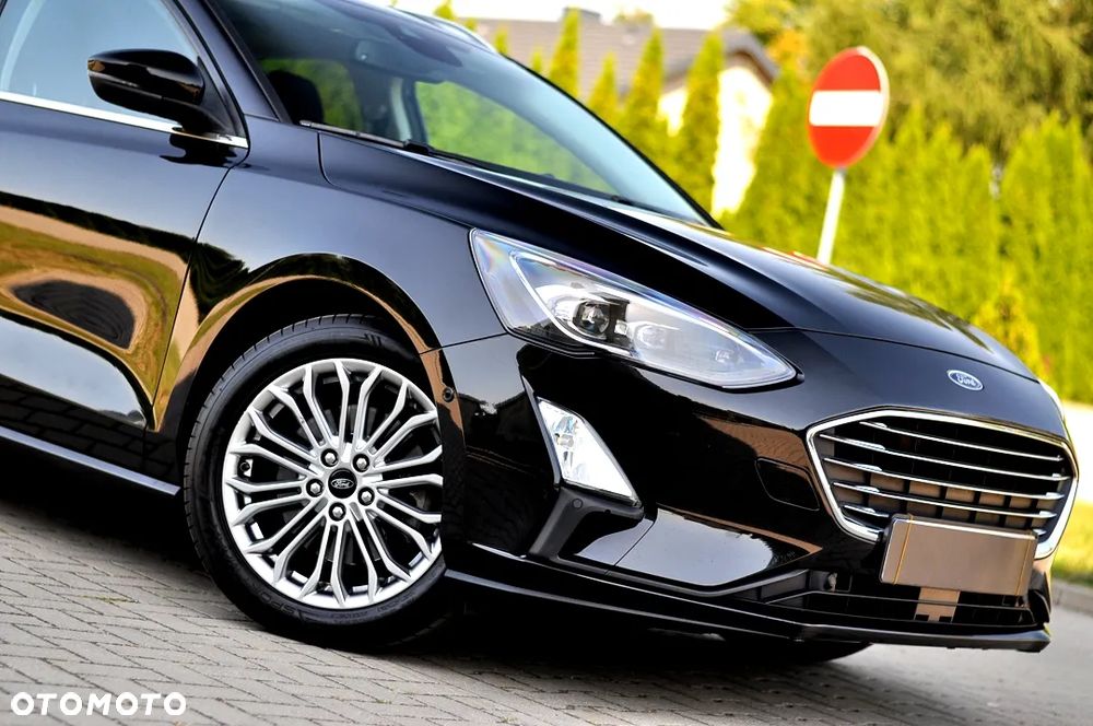 Ford Focus 1.5 EcoBlue Start-Stopp-System TITANIUM STYLE - 8