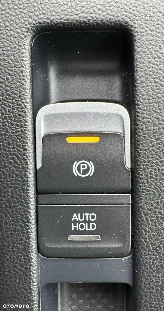 Volkswagen Passat - 26