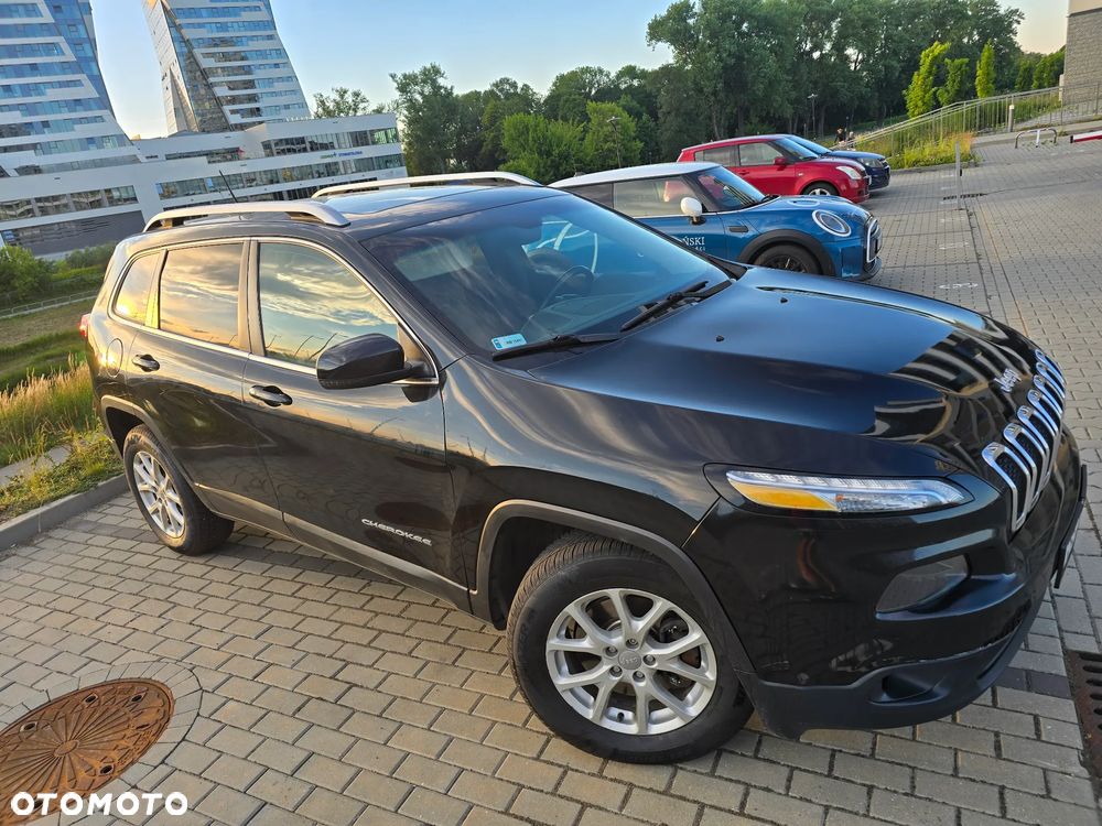 Jeep Cherokee - 10