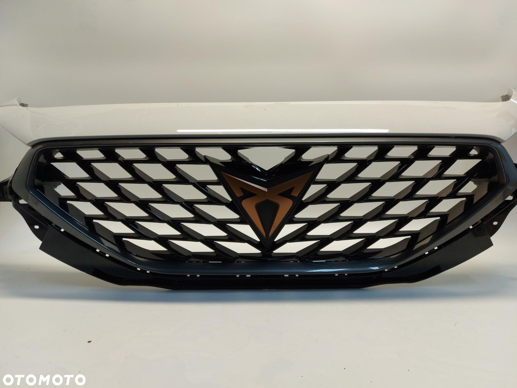 CUPRA FORMENTOR 5FF GRILL ATRAPA ZDERZAK PRZÓD PRZEDNI BIAŁY LB9A - 3