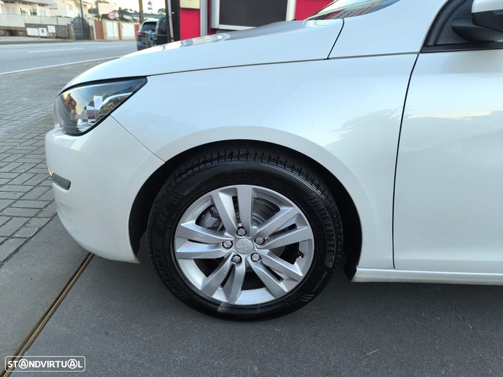 Peugeot 308 BlueHDi FAP 120 Stop & Start Active - 17