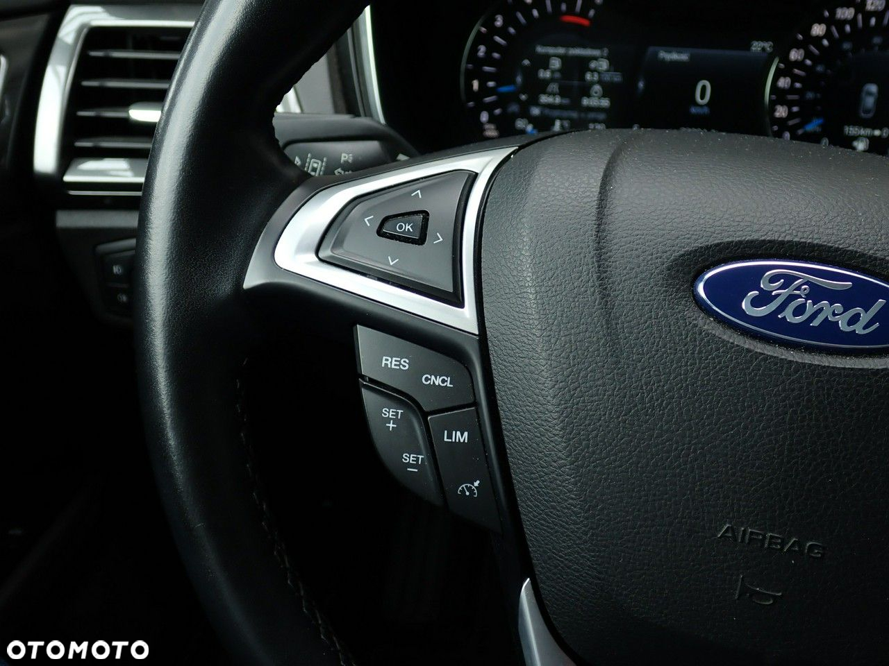 Ford Mondeo - 31