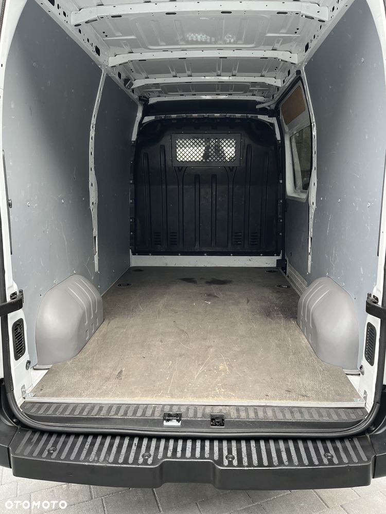 Nissan NV400 - 20
