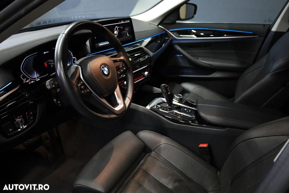 BMW Seria 5 530e Touring Aut. Luxury Line - 14