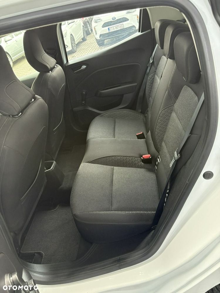 Renault Clio - 10