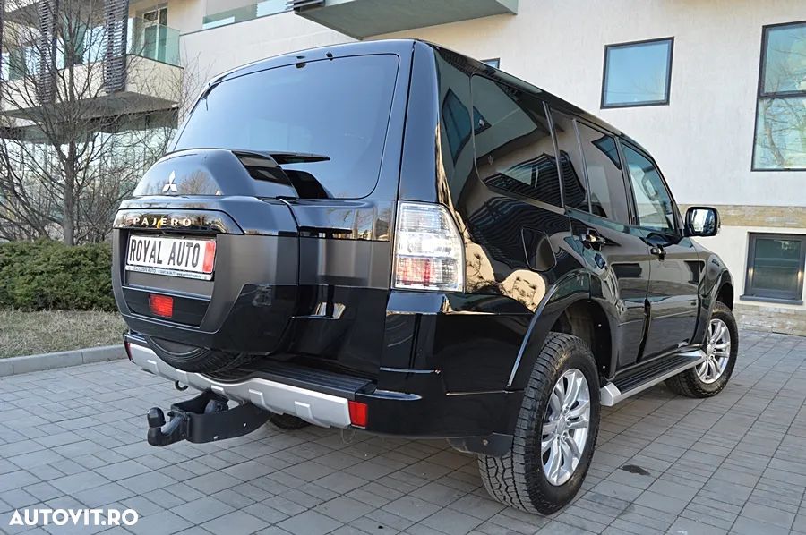 Mitsubishi Pajero 3.2 DI-D Instyle - 5