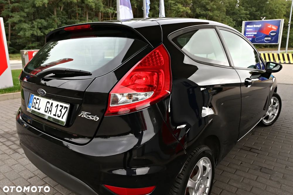 Ford Fiesta 1.25 Ambiente - 18