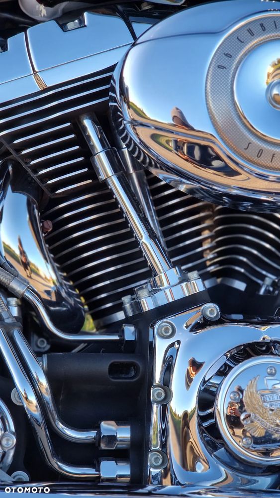 Harley-Davidson Softail Deluxe - 17