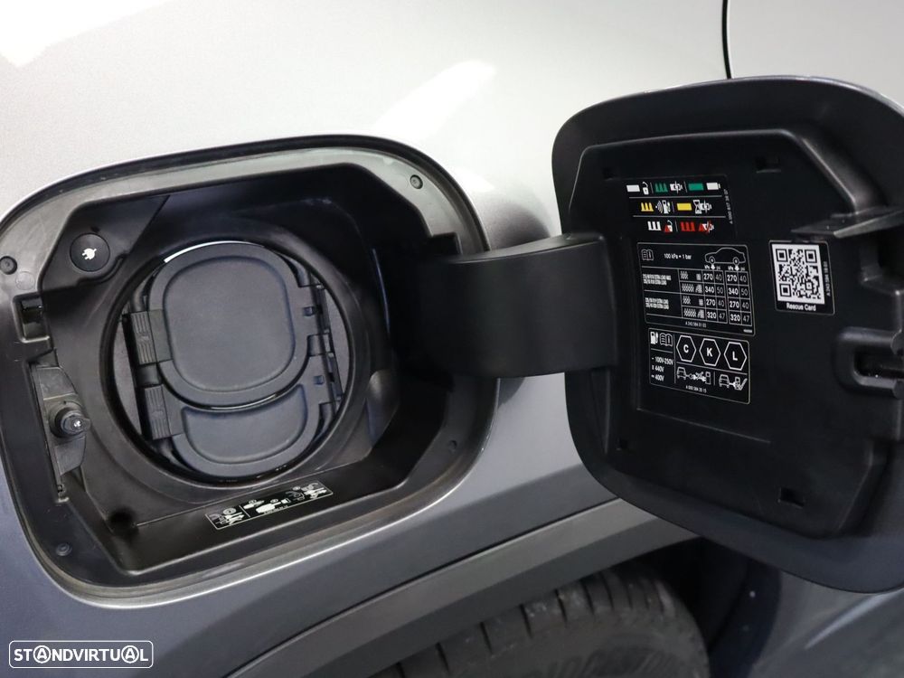 Mercedes-Benz EQA 300 4Matic AMG Line - 7