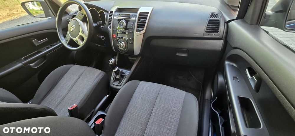 Kia Venga 1.4 CRDi XL - 13
