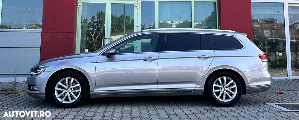 Volkswagen Passat - 30