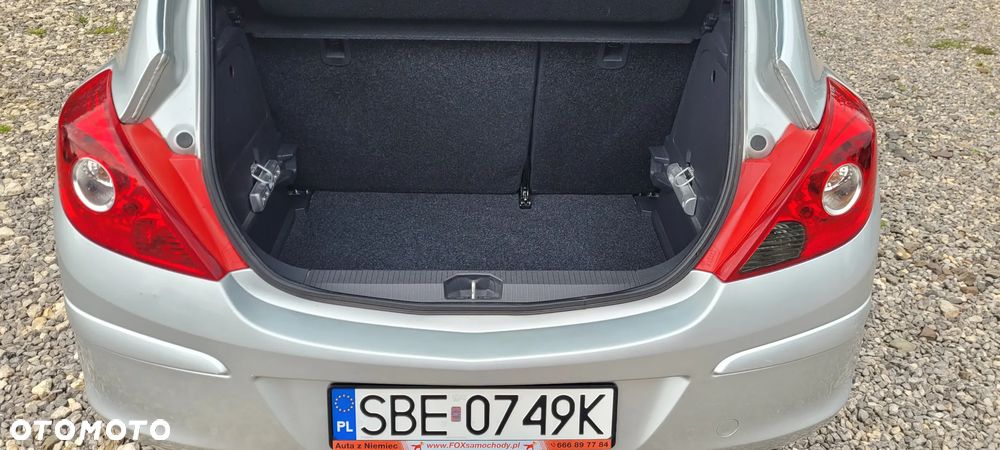 Opel Corsa - 22