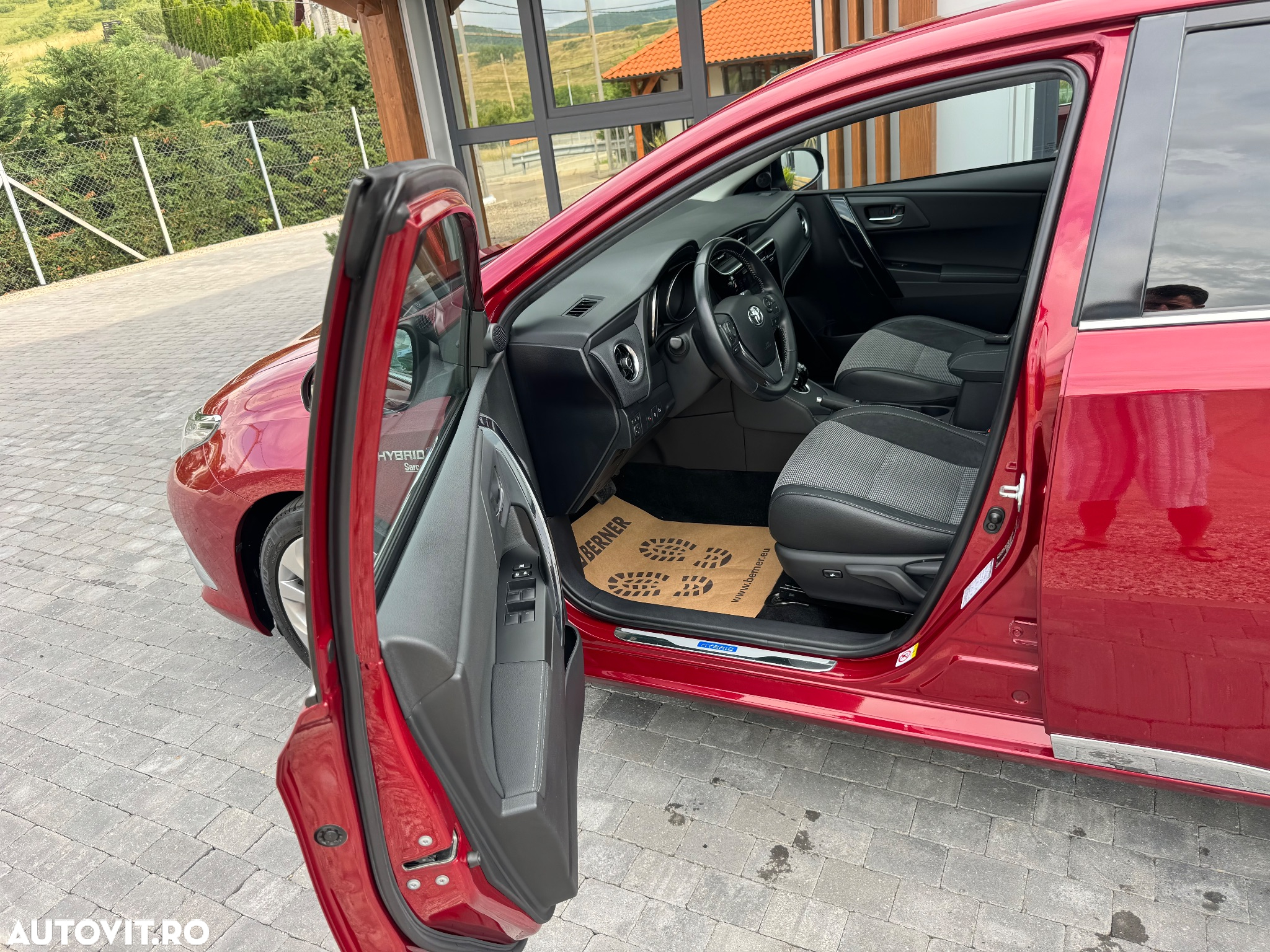 Toyota Auris 1.8 VVT-i Hybrid Automatik Design Edition - 7