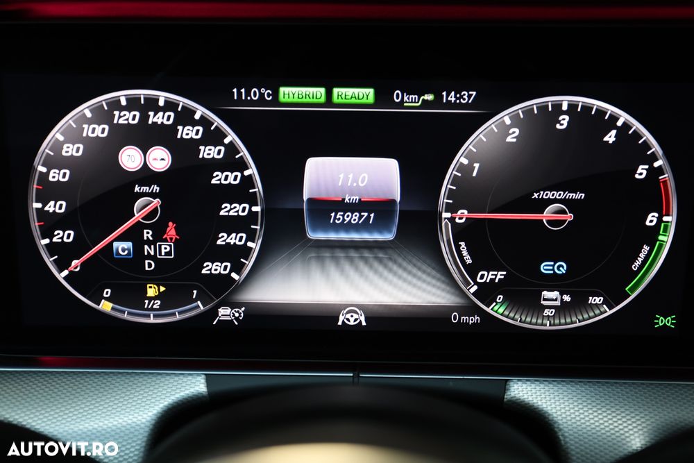 Mercedes-Benz E 300 de 4Matic 9G-TRONIC AMG Line - 10